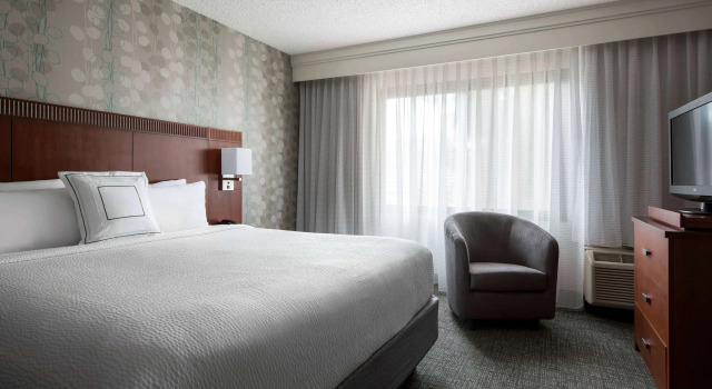 Двухместный люкс семейный c 1 комнатой Sonesta Select Los Angeles LAX El Segundo
