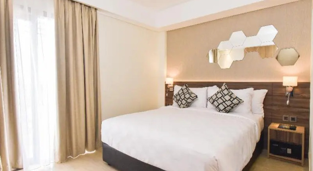 Standard Zimmer Golden Tulip Essential Tangerang