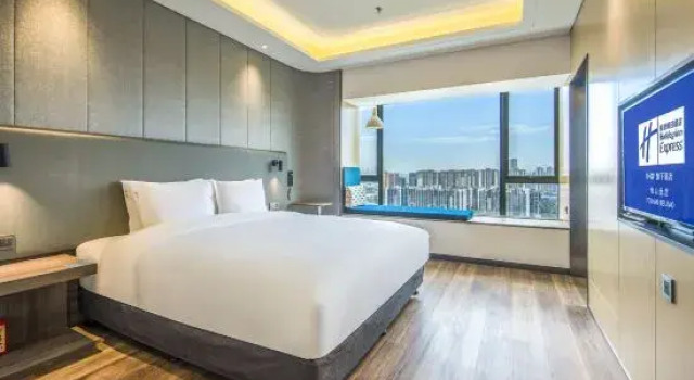 Двухместный люкс c 1 комнатой с видом на парк Holiday Inn Express Foshan Beijiao by IHG