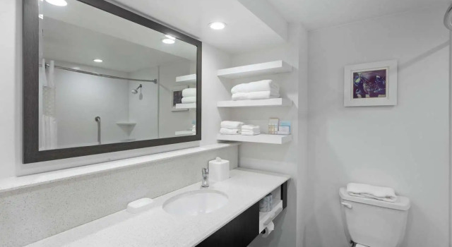 Четырёхместный номер Standard Residence Inn Pasadena Arcadia