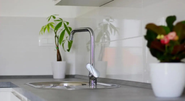 Apartment Udovičić, Забронировать Апартаменты/квартира Отели Водице с парковкой, рядом с Частный Пляж Отеля «Кристина», Парковка