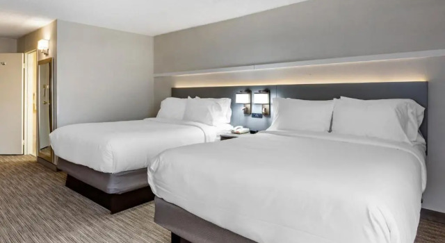 Четырёхместный номер Standard Comfort Inn Paramus - Hackensack