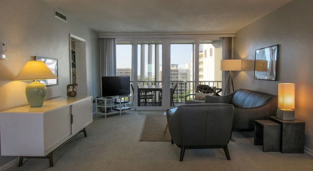 Island Reef 704 2 Bedroom Condo, Забронировать Апартаменты/квартира Отели Fort Myers Area с парковкой, Парковка