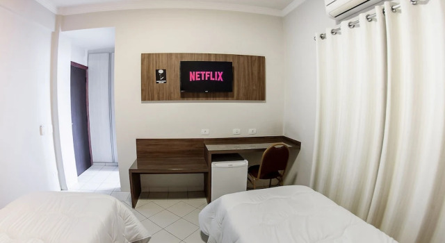 Двухместный номер Deluxe London Hotel Londrina