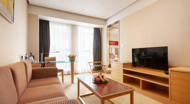 Люкс Regal Jinfeng Hotel