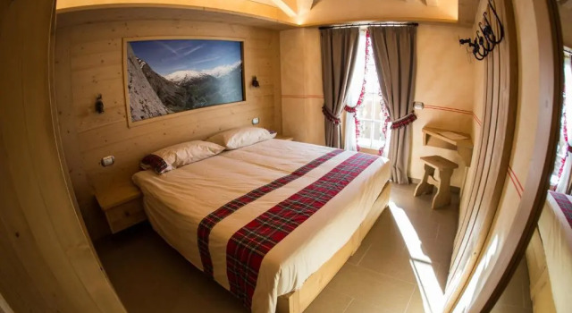 Standard Doppel Zimmer mit Bergblick Al Solìf