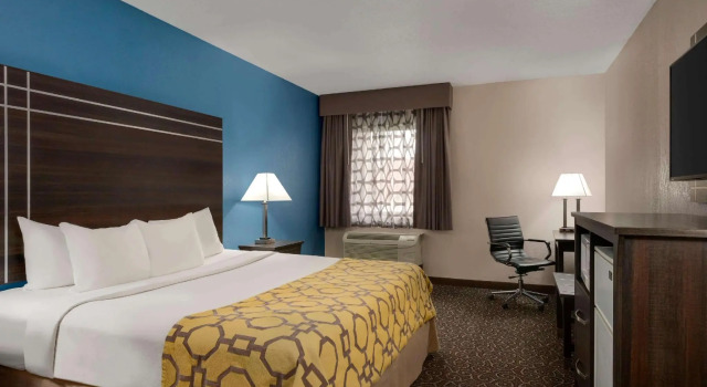 Двухместный номер Standard Baymont by Wyndham Muncie Near Ball State University