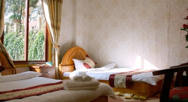 Sapa Sunflower Hotel, Забронировать Отель Шапа Лаокай, рядом с Рынок Сапа