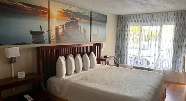Двухместный люкс Econo Lodge Daytona Beach - Speedway
