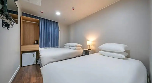 Трёхместный номер Standard MAYONE HOTEL Myeongdong
