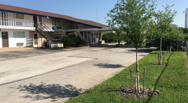 Cannon Inn By Capital O Gonzales Tx, Prenota Hotel Hotel a Gonzales con parcheggio, Parcheggio