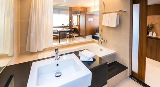 Люкс Laemtong Serviced Apartment