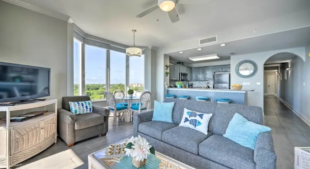 Апартаменты с 2 комнатами с балконом ~ 2 Mi to Disney & Universal: Orlando Resort Condo