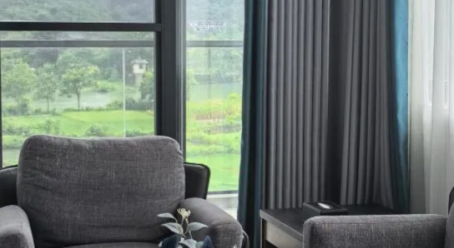 Двухместный люкс с красивым видом из окна Filili Homestay (Yangshuo Yulonghe District Old County Wharf Store）