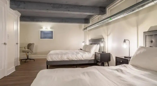 Sosuite 2BR Loft w Shared W/d, Gym, Lounge, Забронировать Апарт-отель Апарт-отели Филадельфии, рядом с Филадельфийская ратуша, Апарт-отель