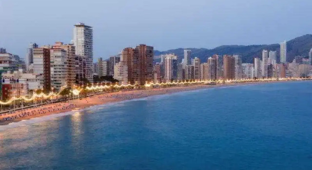 Roulette Benidorm Playa de Levante 2LL, Забронировать Отель Бенидорм Коста-Бланка, рядом с Гора Ла-Крус