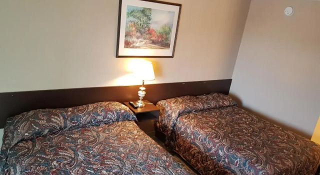Четырёхместный номер Standard Alaskan Motel