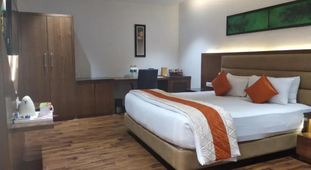 Двухместный номер Superior Kyriad Hotel Gulbarga by OTHPL