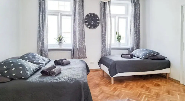 revLIVING Apartments Eggenburg, Забронировать Апартаменты/квартира Отели Эггенбург с парковкой, Парковка