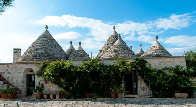 Trullo Dimora della Valle, Rezervați Hostel Hoteluri în Valle d'Itria cu piscină, Piscină