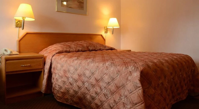 Economy Inn, Buchen Sie Hotel Prince George 