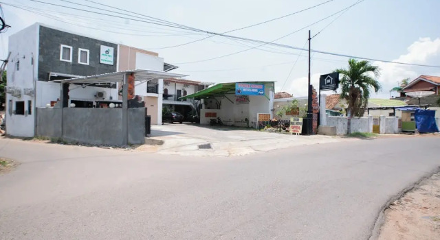 House Of Tuwuh Syariah 2 Lampung RedPartner, Book Hotel Cheap Hotels in Sumatra