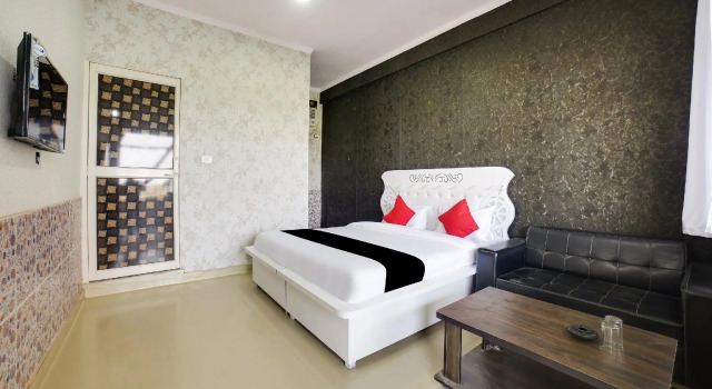 Capital O 70965 Sudhir Hotel And Banquet, Забронировать Отель Отели Алипур 3 звезды, 3*