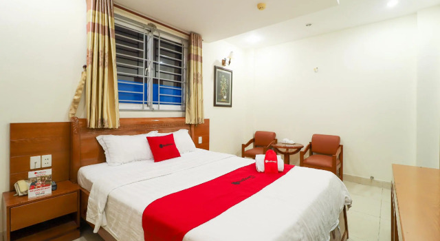 RedDoorz near Gia Dinh Park, Забронировать Отель Отели Го Вап с завтраком, Завтраки