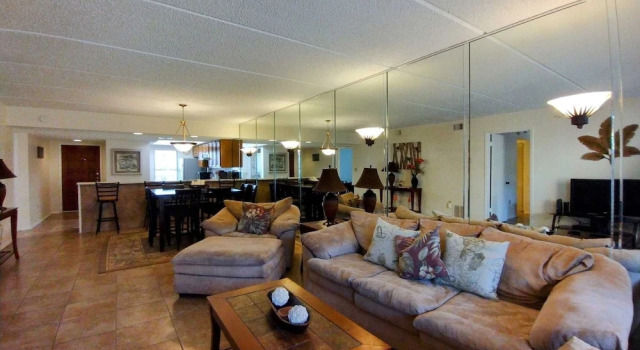Номер Standard Beachview 208 Minium 2 Bedroom Condo by RedAwning