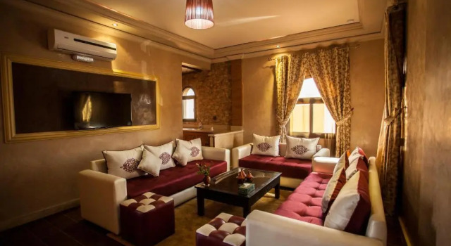 Апартаменты Deluxe с балконом и с красивым видом из окна ApartHotel Nzaha