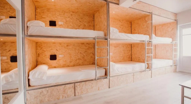 Кровать в общем номере SubUp Hostel