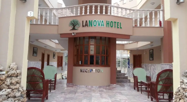Lanova Hotel