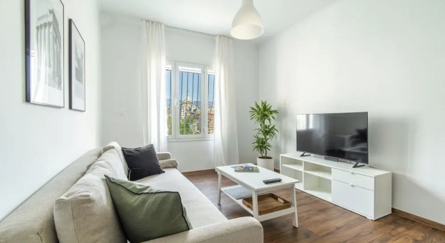 Superb flat in historic centre of Athens
