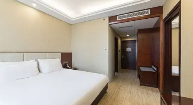 Двухместный люкс Business New Century Manju Hotel·Shaoxing Binhai