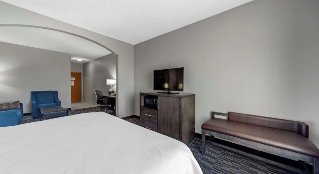Двухместный люкс Garner Hotel Oklahoma City - Quail Springs by IHG