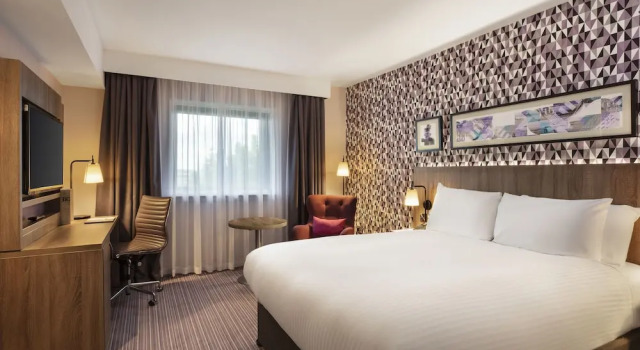 Номер Executive Leonardo London Heathrow Airport