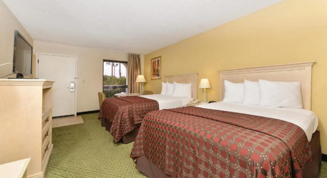 Четырёхместный номер Deluxe Quality Inn At the Mall - Valdosta