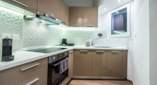 Апартаменты с 2 комнатами с балконом Danae by halu! 2-bedroom apartment in the center