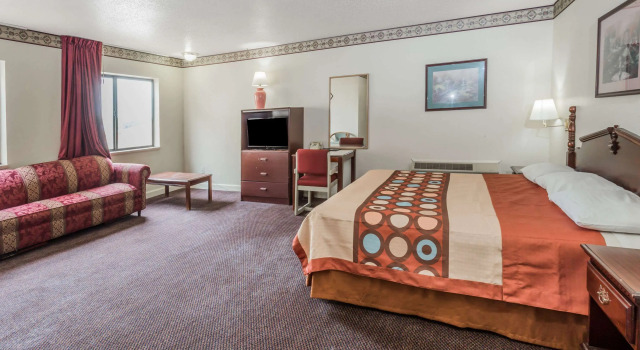 Super 8 by Wyndham Morris