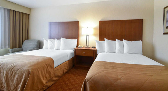 Четырёхместный номер Standard Clarion Hotel Portland Airport ME