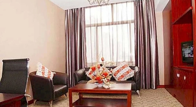 Rongfu Hotel