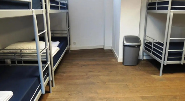 Кровать в общем номере 3BE Backpackers Bed & Breakfast Eindhoven