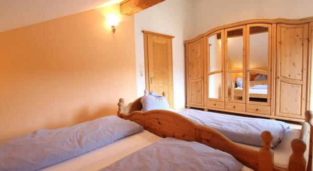 Апартаменты с балконом Rustic Holiday Home near Ski Area in Hopfgarten im Brixental