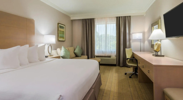 Двухместный номер Standard Holiday Inn Express Fairhope - Point Clear by IHG