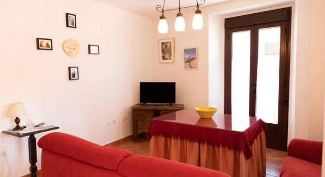 Casa con parking a 500m del tajo de ronda, Забронировать Отель Отели Ронда с парковкой, рядом с Casa Palacio de los Condes de la Conquista., Парковка