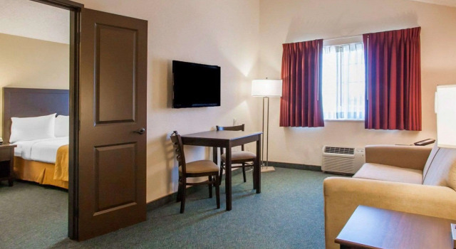 Двухместный люкс Quality Inn & Suites Springfield - Eugene North