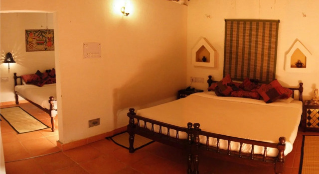 Country Inn Tarika Riverside Resort Jim Corbett, Rezerwuj Ośrodek wypoczynkowy Hotele w Uttarakhand z basenem, Basen