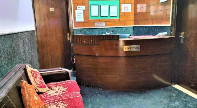 Hotel White Palace,Nizamuddin Railway Station, Забронировать Отель Отели Нью-Дели с завтраком, Завтраки