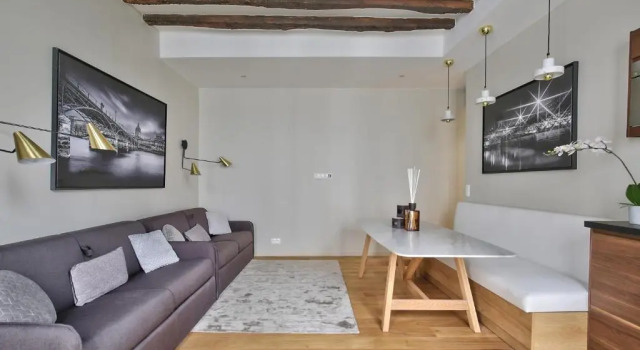 Апартаменты 70 - Authentic Parisian Flat