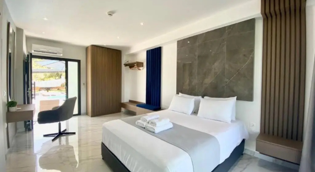 Двухместный номер Deluxe с балконом и с видом на море V luxury Suites